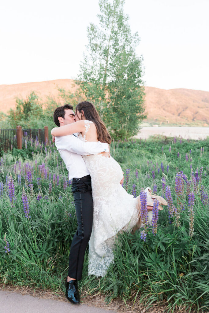 Outdoor wedding portrait in Colorado